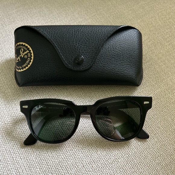 Black Ray Ban Meteor Sunglasses